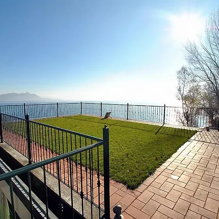 Sleeps 4 Pool Wifi Apartment Meina