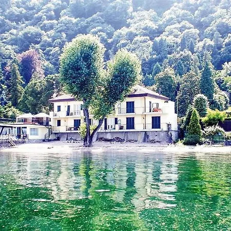 Apartment Sleeps 4 Pool Wifi Meina