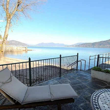 Sleeps 4 Pool Wifi Apartment Meina