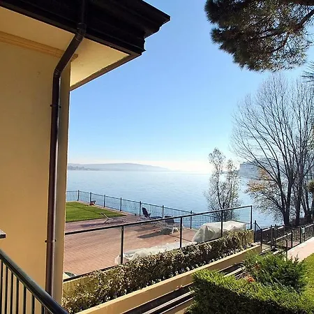 Sleeps 4 Pool Wifi Meina
