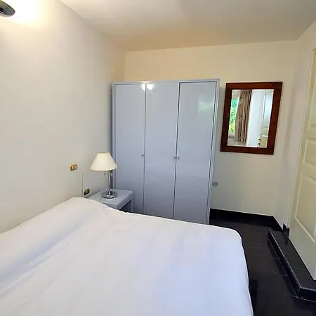 Sleeps 4 Pool Wifi * Meina
