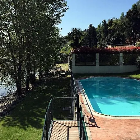 Sleeps 4 Pool Wifi * Meina